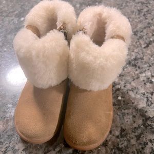 Toddler girl uggs